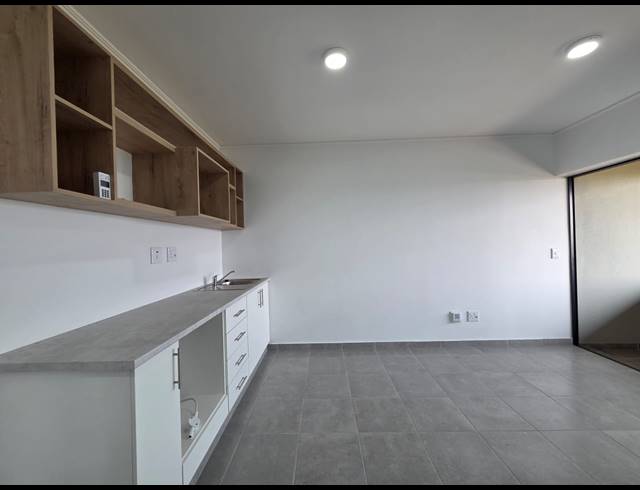 1 BEDROOM APARTMENT FOR SALE IN SHEFFIELD BEACH